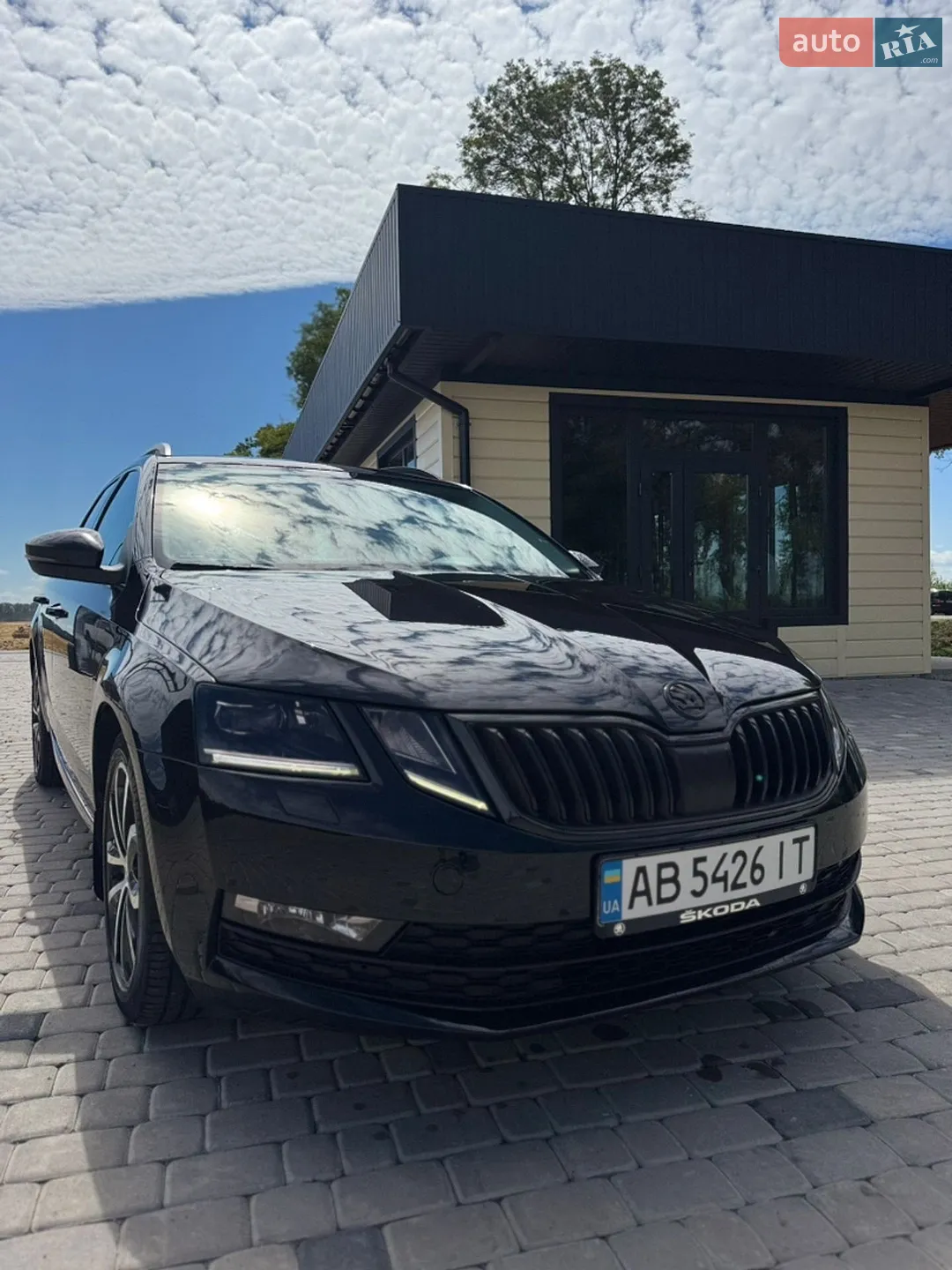 2017 Skoda Octavia - мініатюра 2