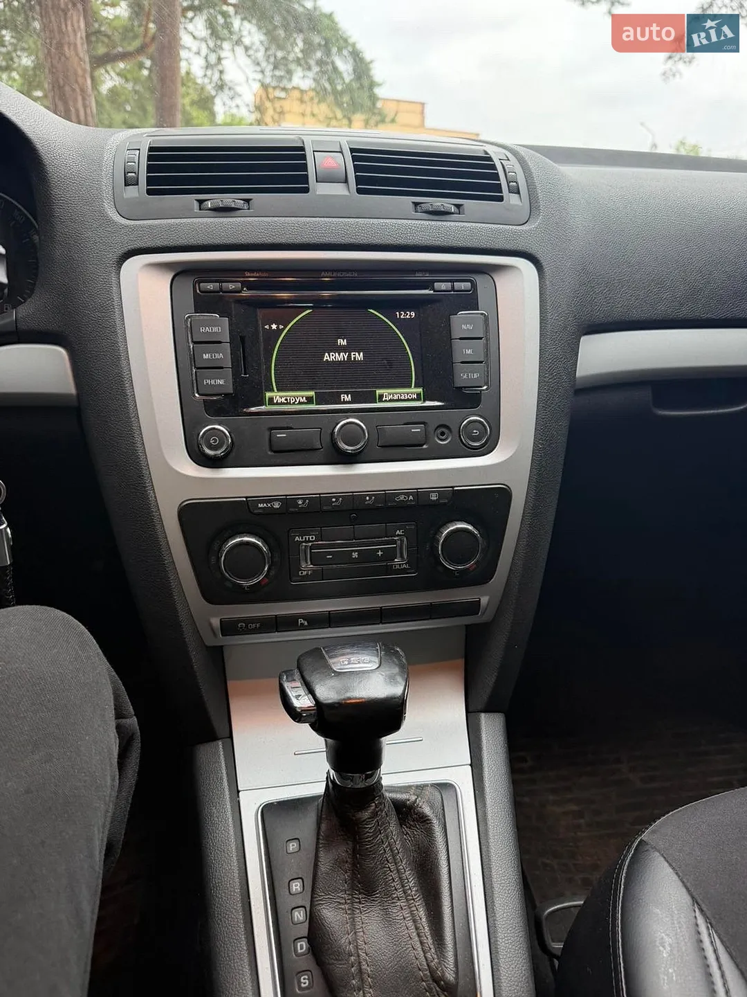 Skoda Octavia 2010 VIN TMBHT21Z1B2020798 фото оголошення 9 з 14