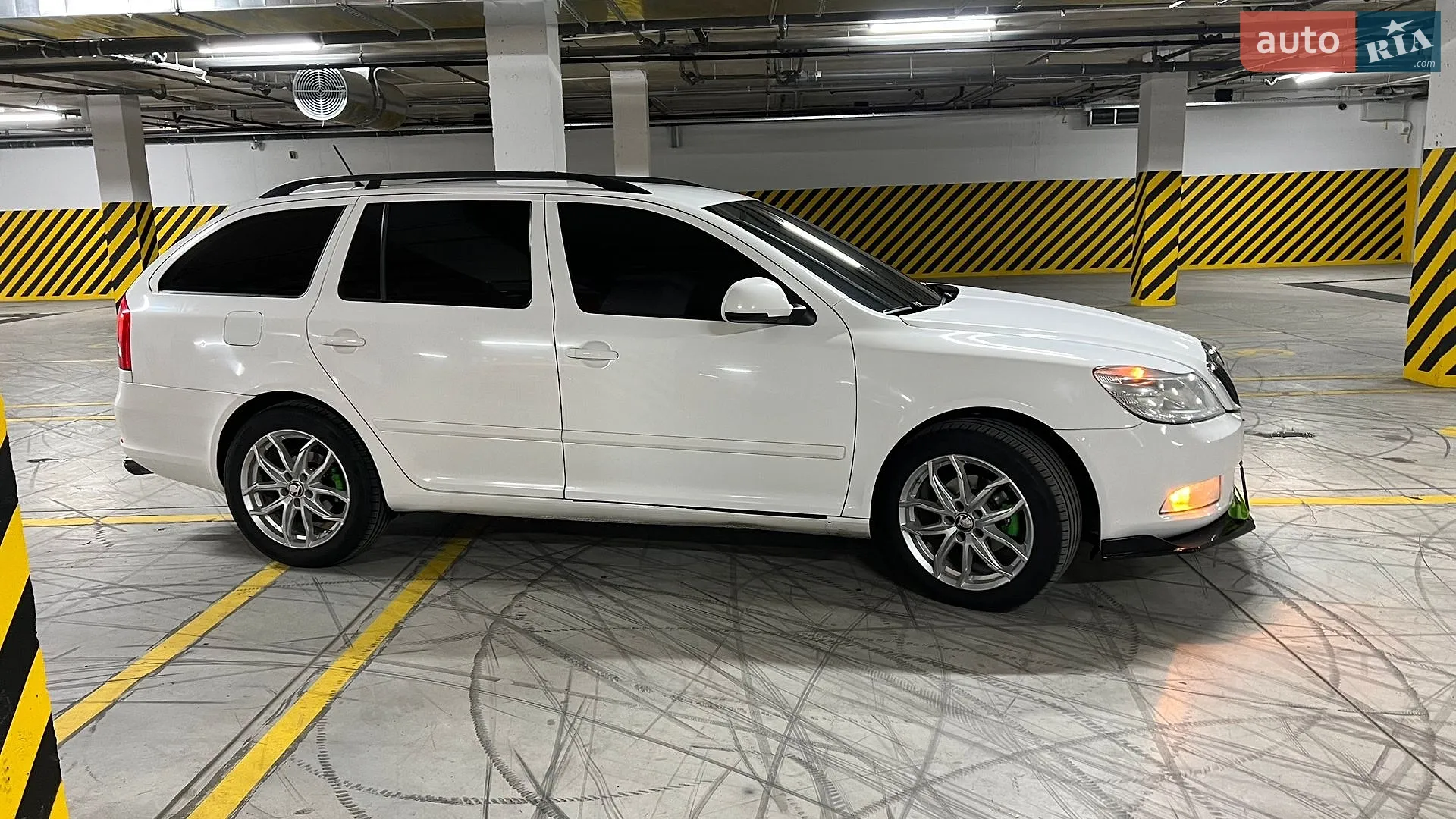 2010 Skoda Octavia - мініатюра 10