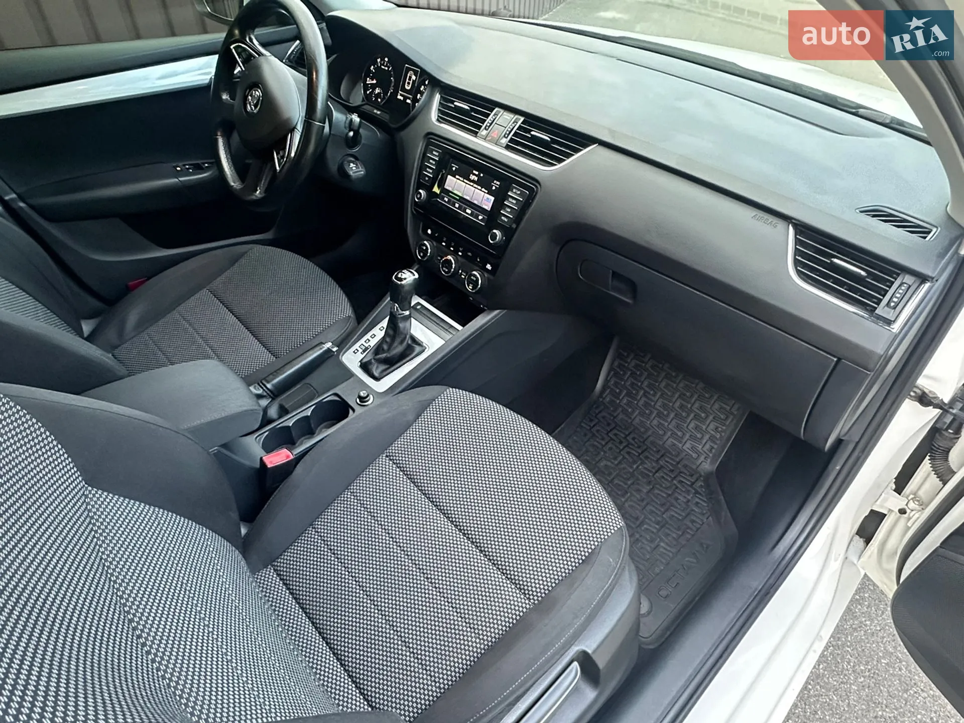 2014 Skoda Octavia - мініатюра 46