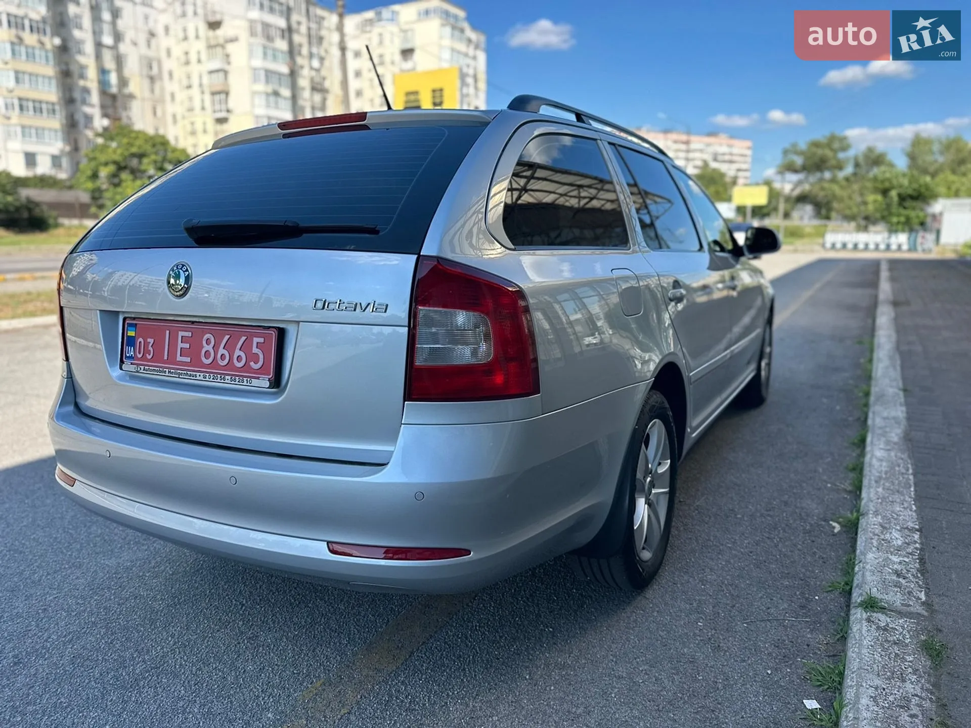 2011 Skoda Octavia - мініатюра 10