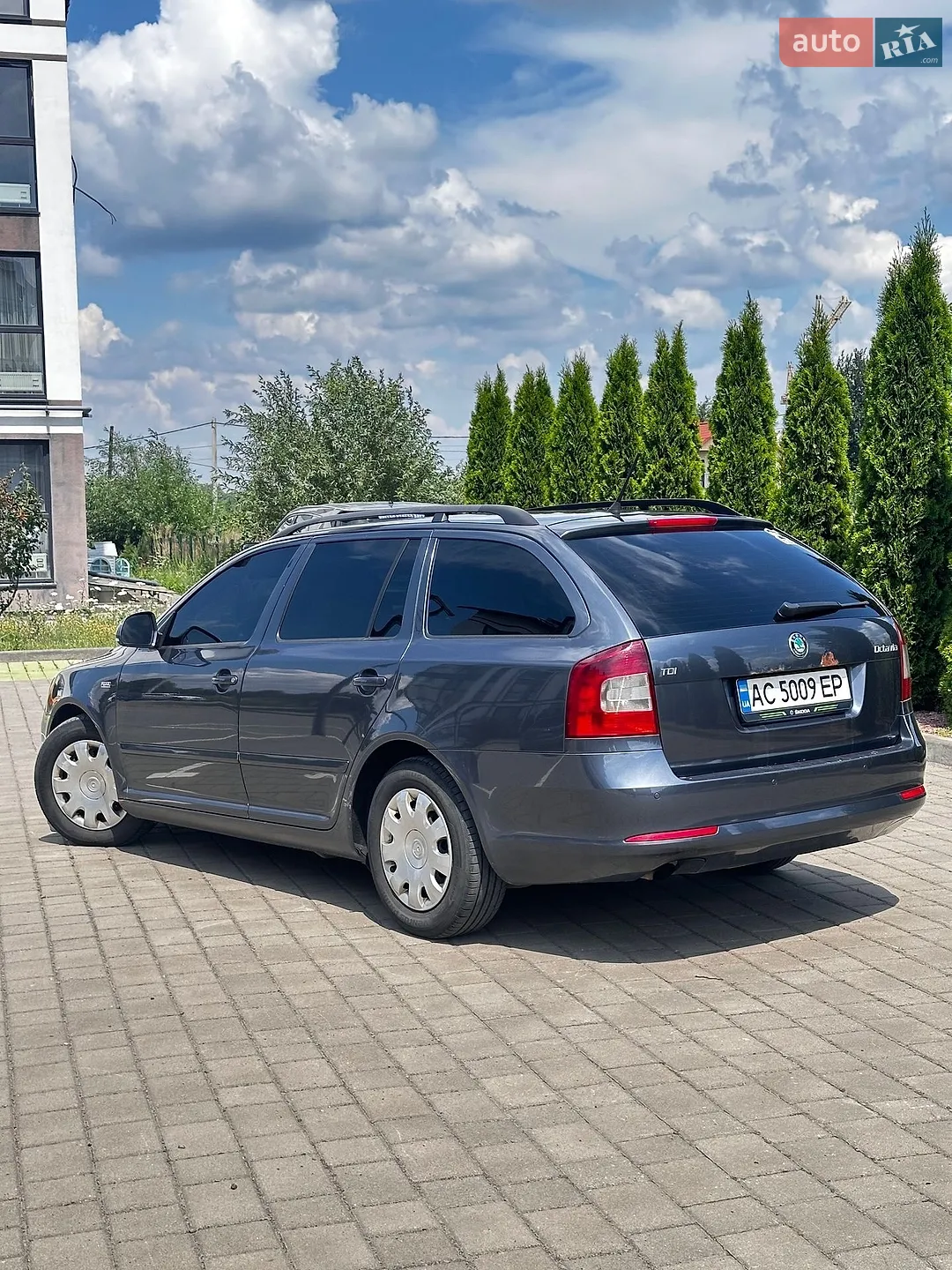 2011 Skoda Octavia - мініатюра 9