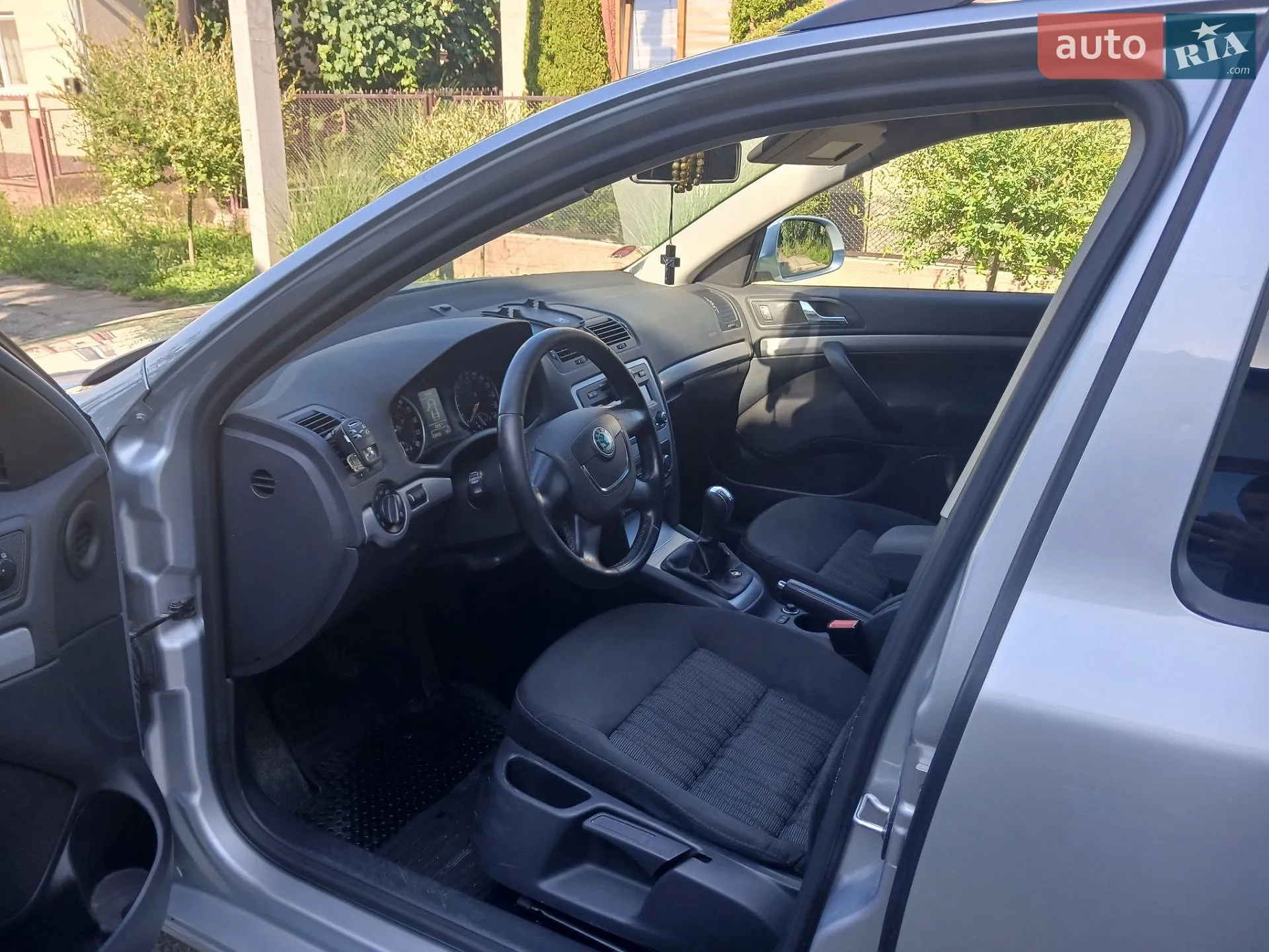 2010 Skoda Octavia - мініатюра 9