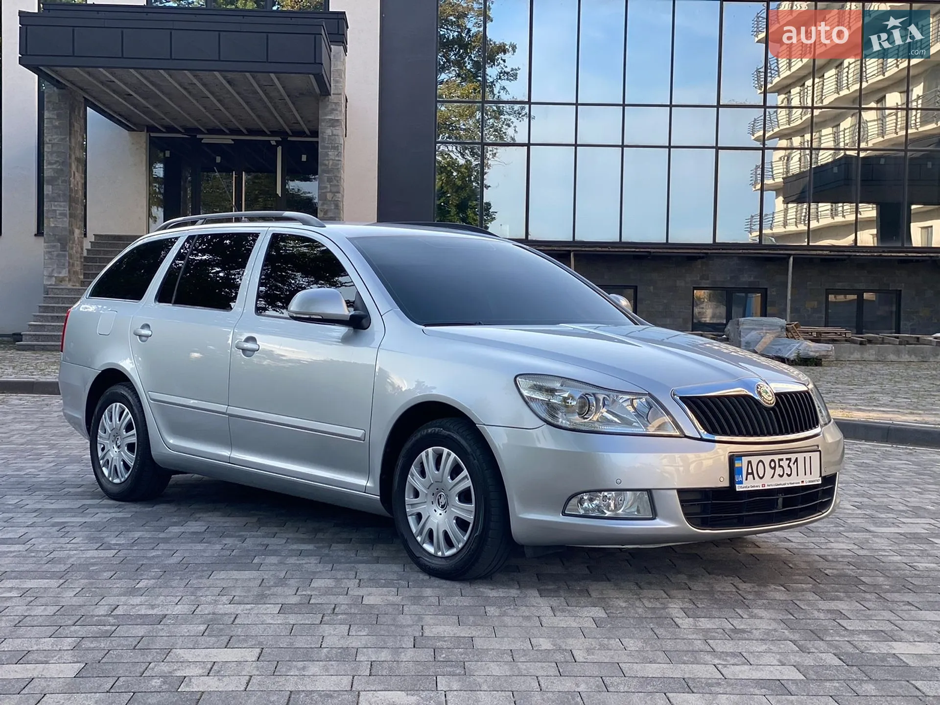2010 Skoda Octavia - мініатюра 8