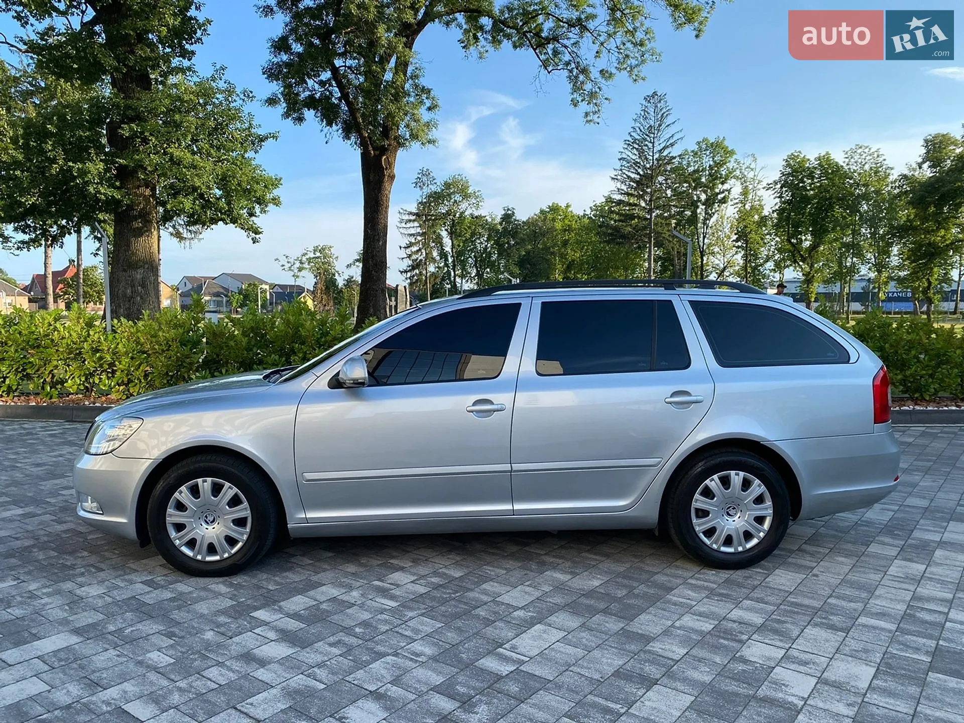 2010 Skoda Octavia - мініатюра 14