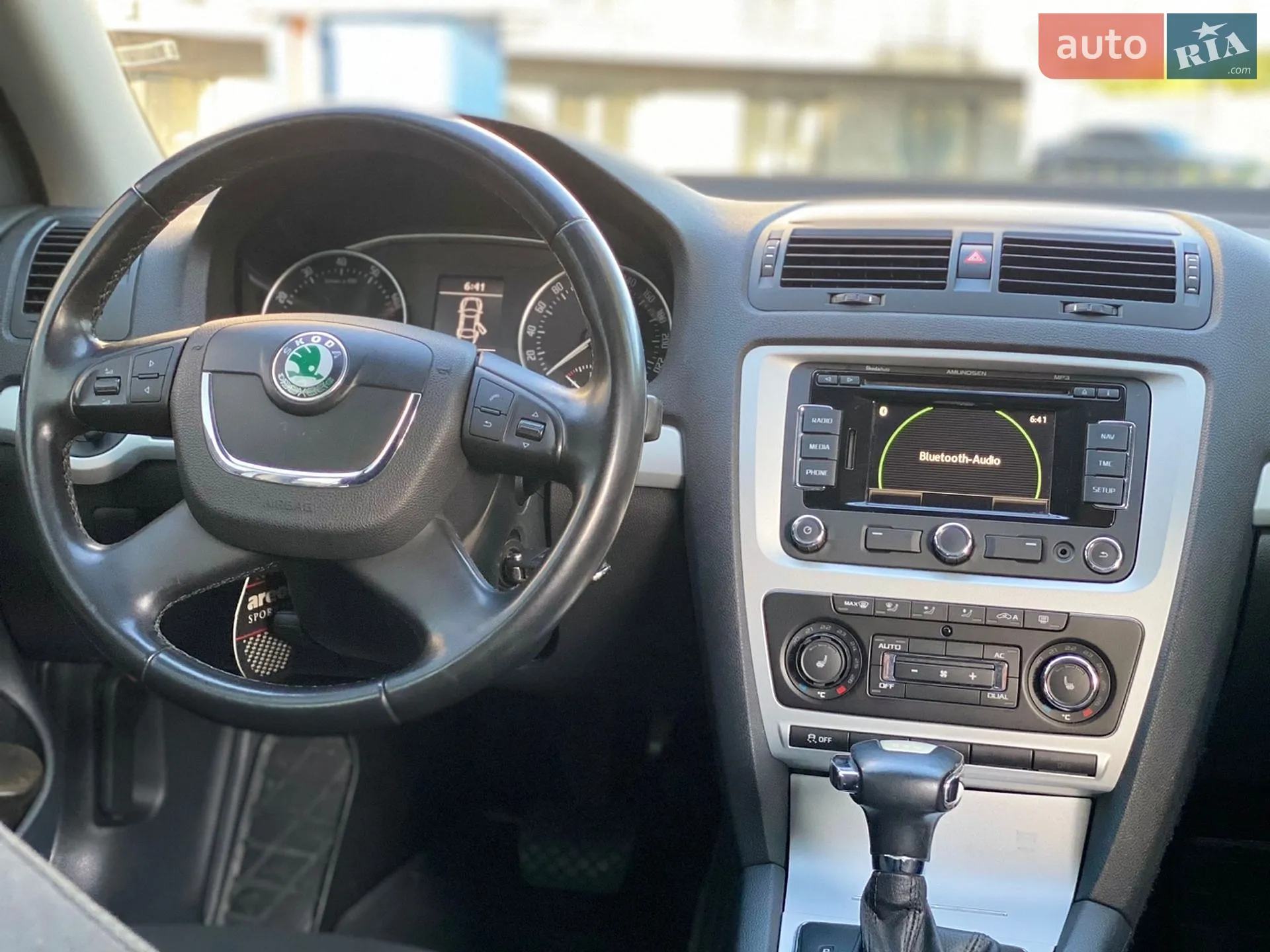 2010 Skoda Octavia - мініатюра 25