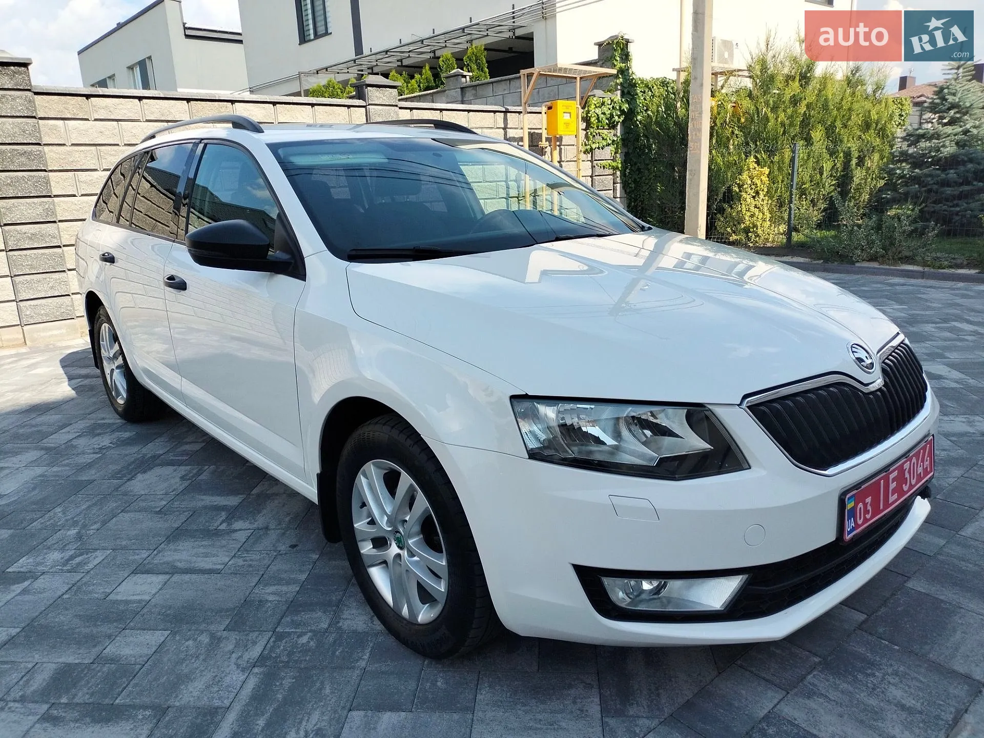 2016 Skoda Octavia - мініатюра 2