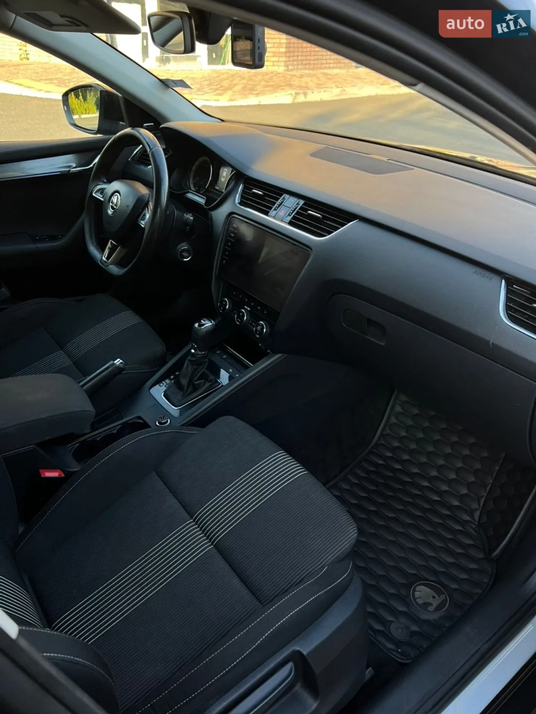 2017 Skoda Octavia - мініатюра 12