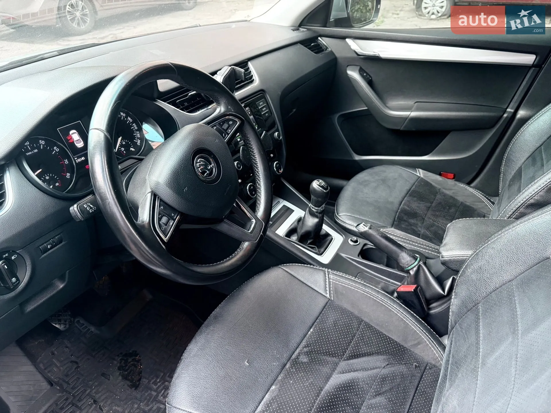 2016 Skoda Octavia - мініатюра 14
