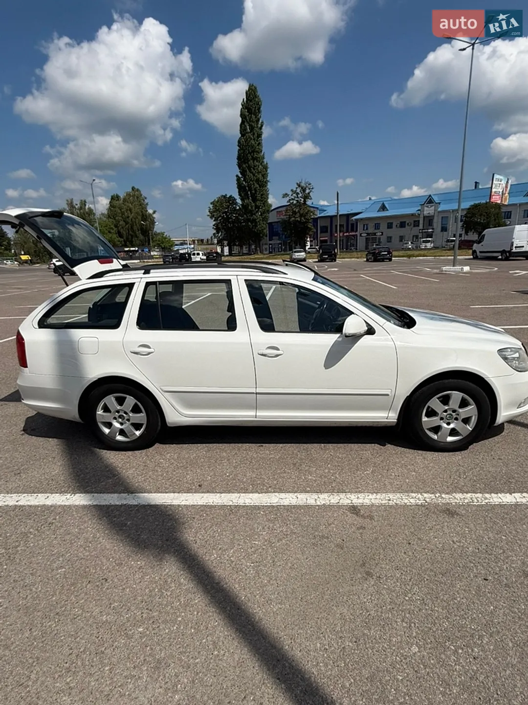 2011 Skoda Octavia - мініатюра 9