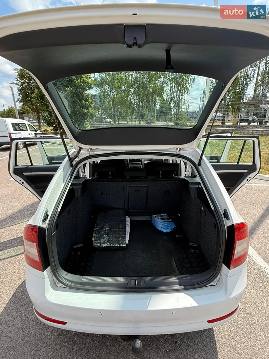 2011 Skoda Octavia - мініатюра 13