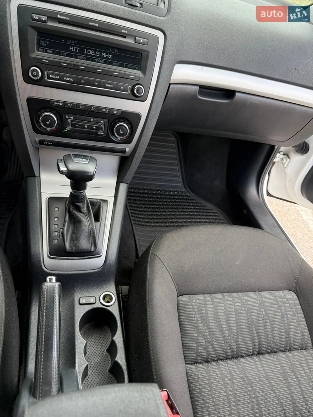 2011 Skoda Octavia - мініатюра 21