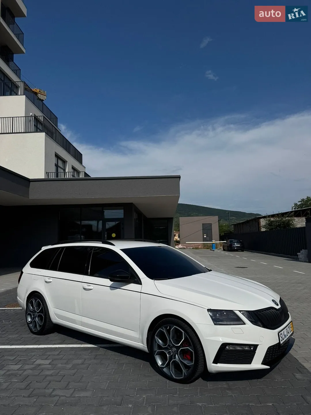 2017 Skoda Octavia - мініатюра 2
