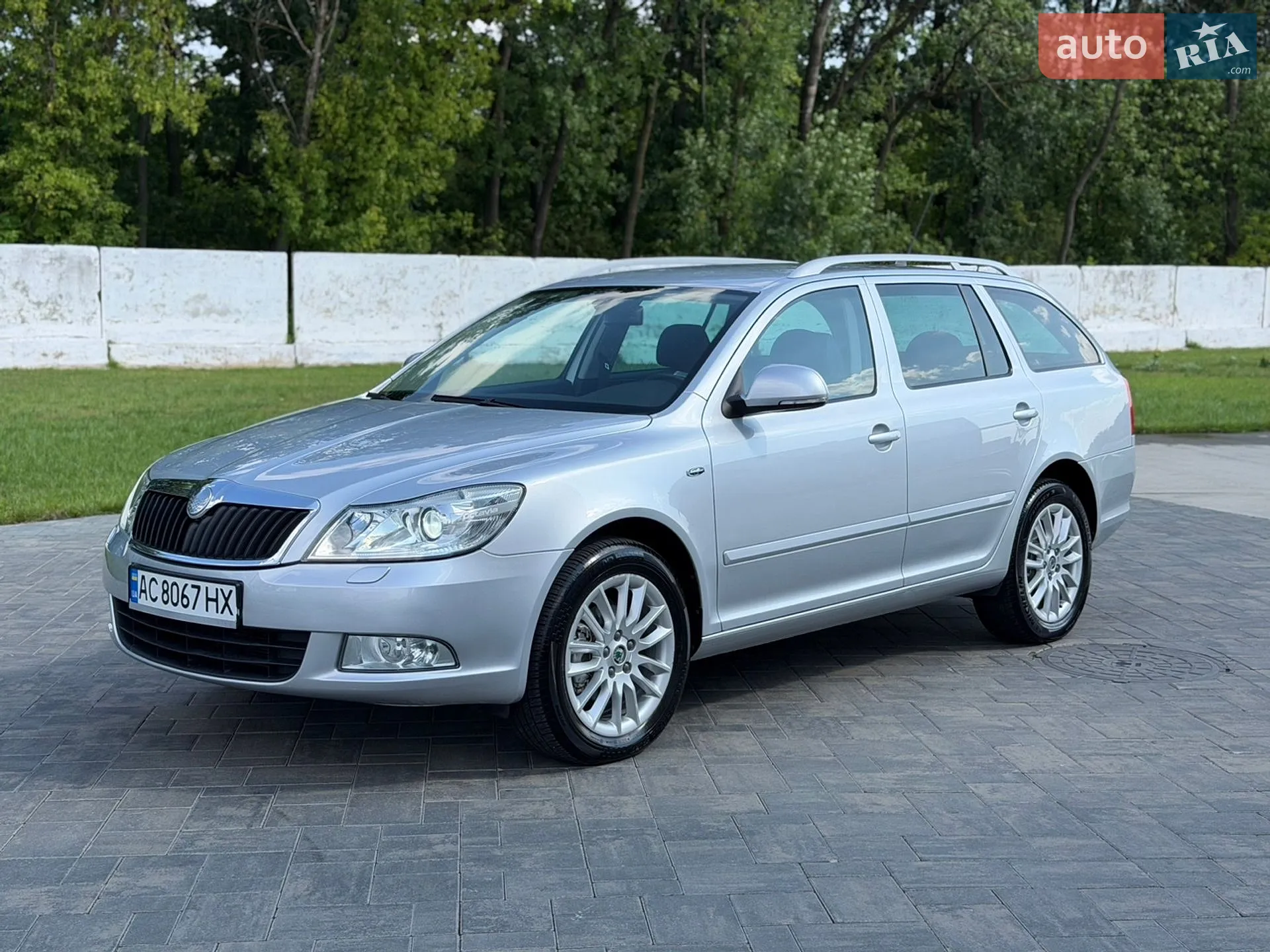 2010 Skoda Octavia - фото 1