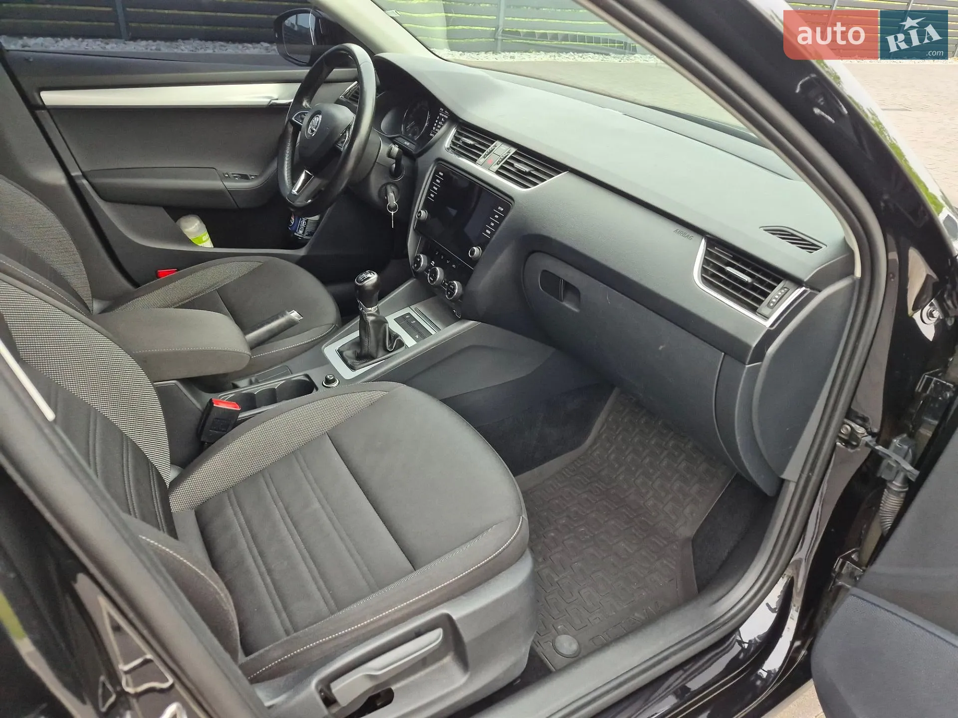2017 Skoda Octavia - мініатюра 15