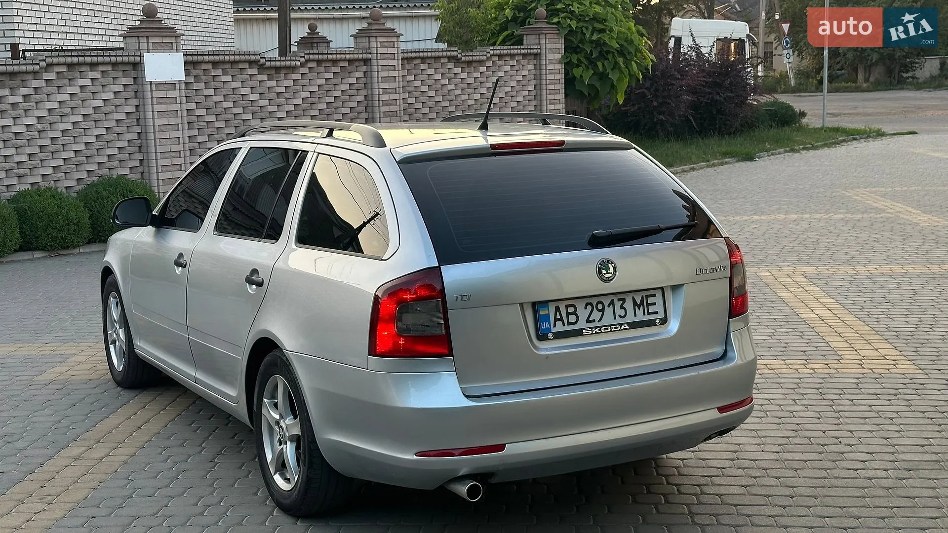 2011 Skoda Octavia - мініатюра 12