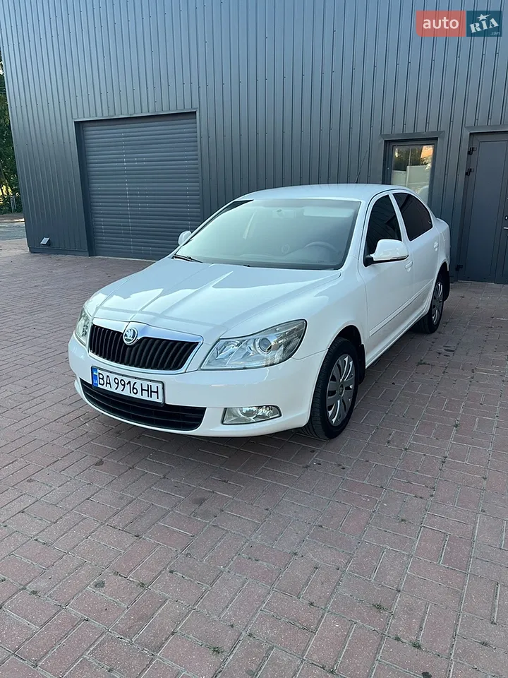2010 Skoda Octavia - мініатюра 19