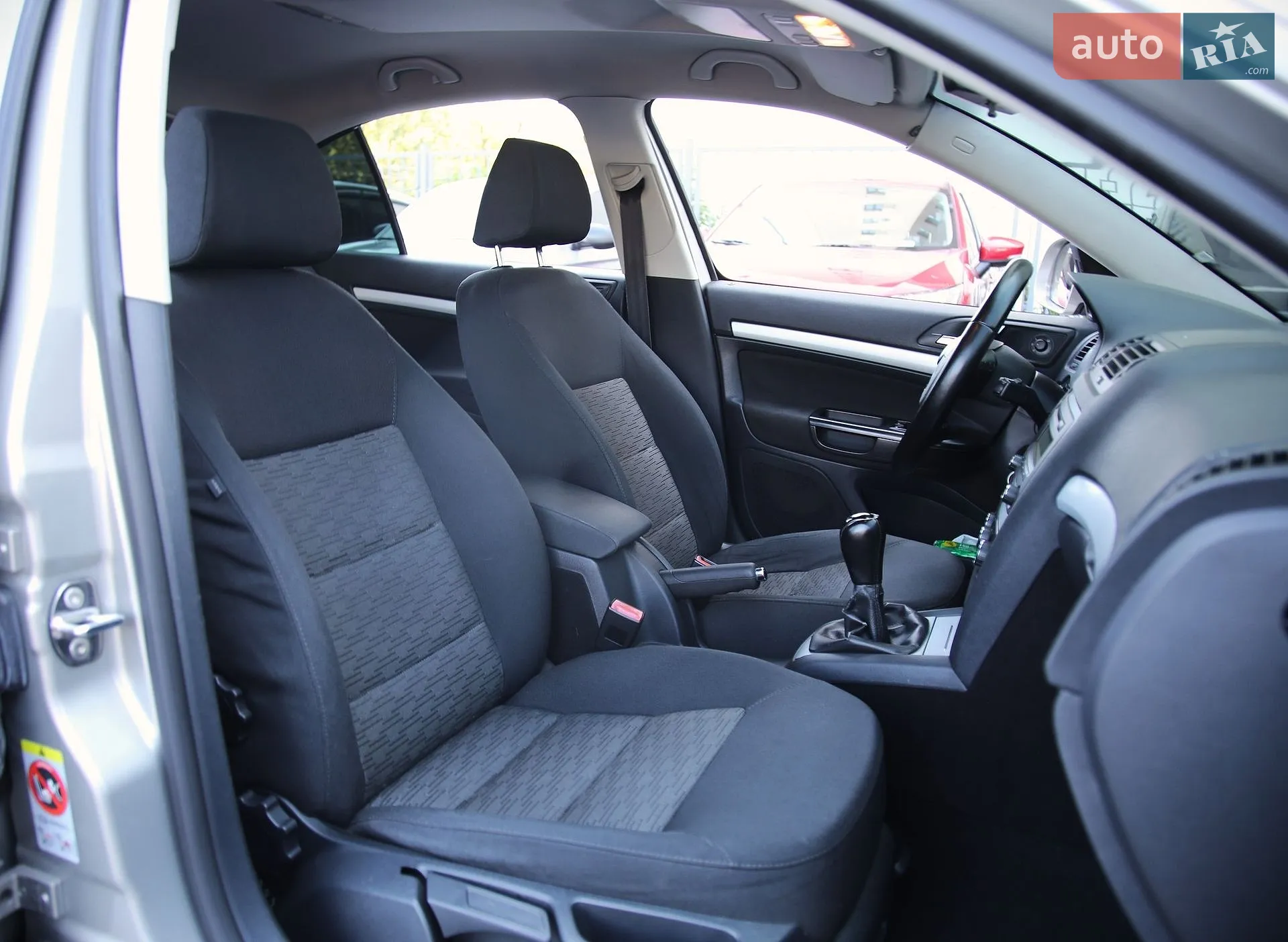 2010 Skoda Octavia - мініатюра 10