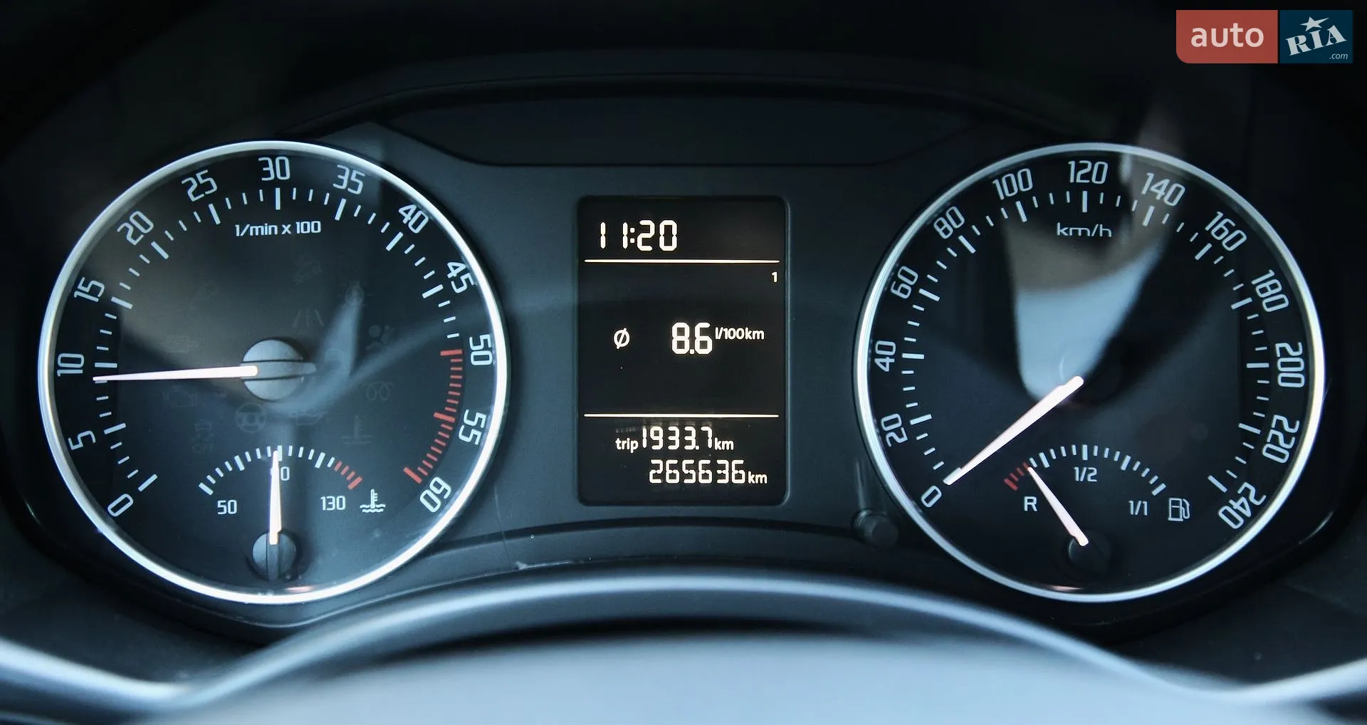 2010 Skoda Octavia - мініатюра 15