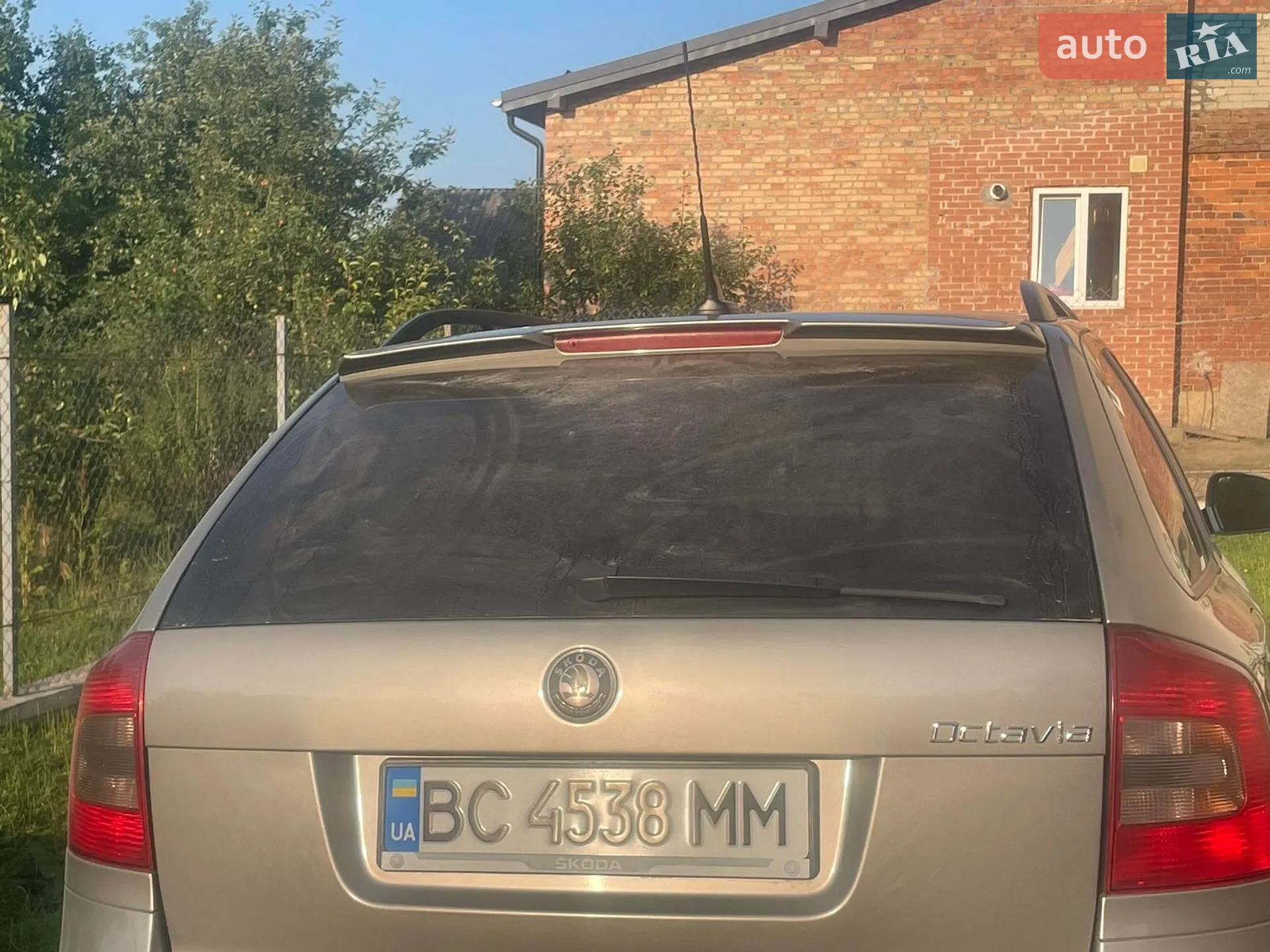 2010 Skoda Octavia - мініатюра 9