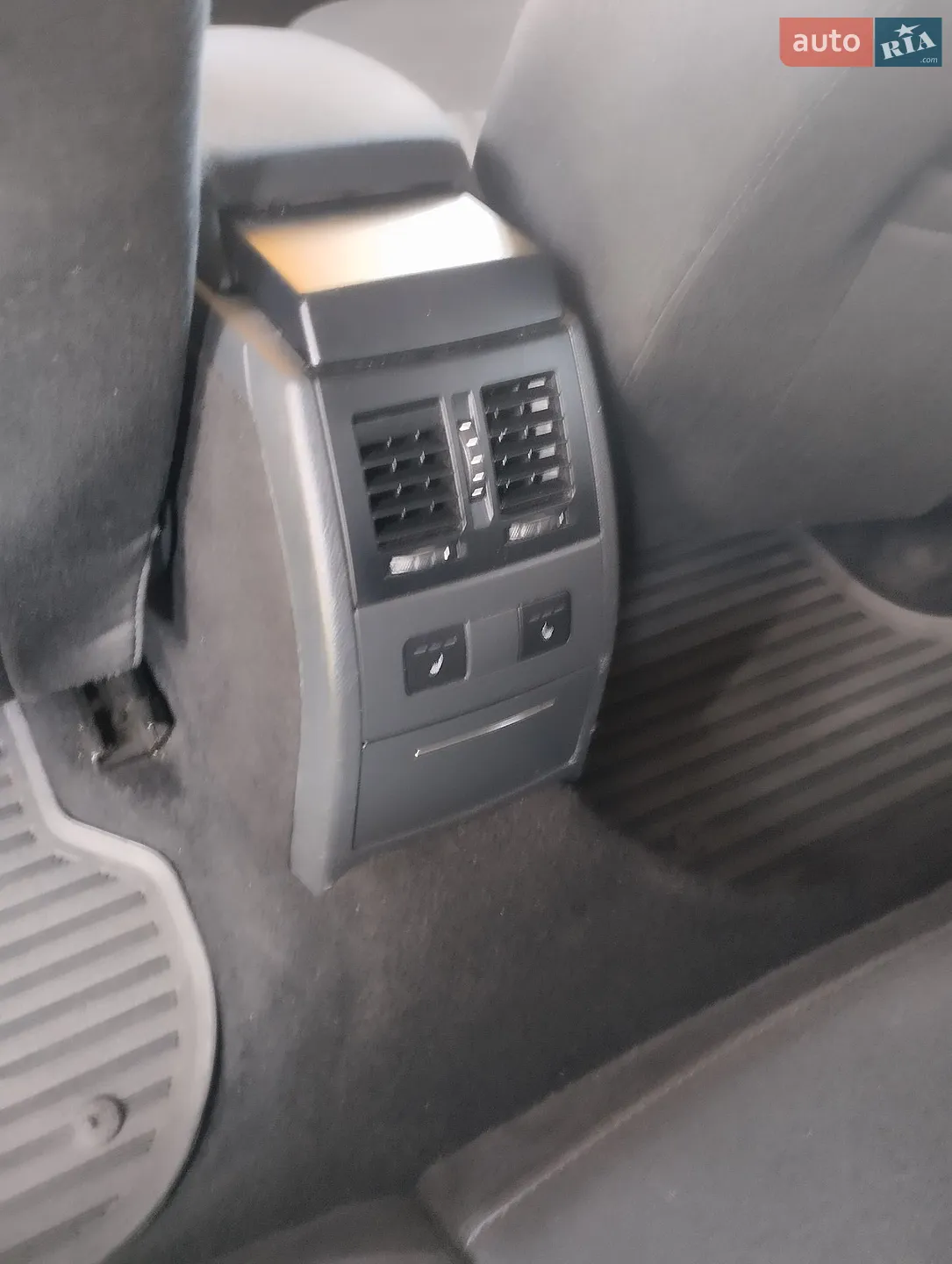 2010 Skoda Octavia - мініатюра 7