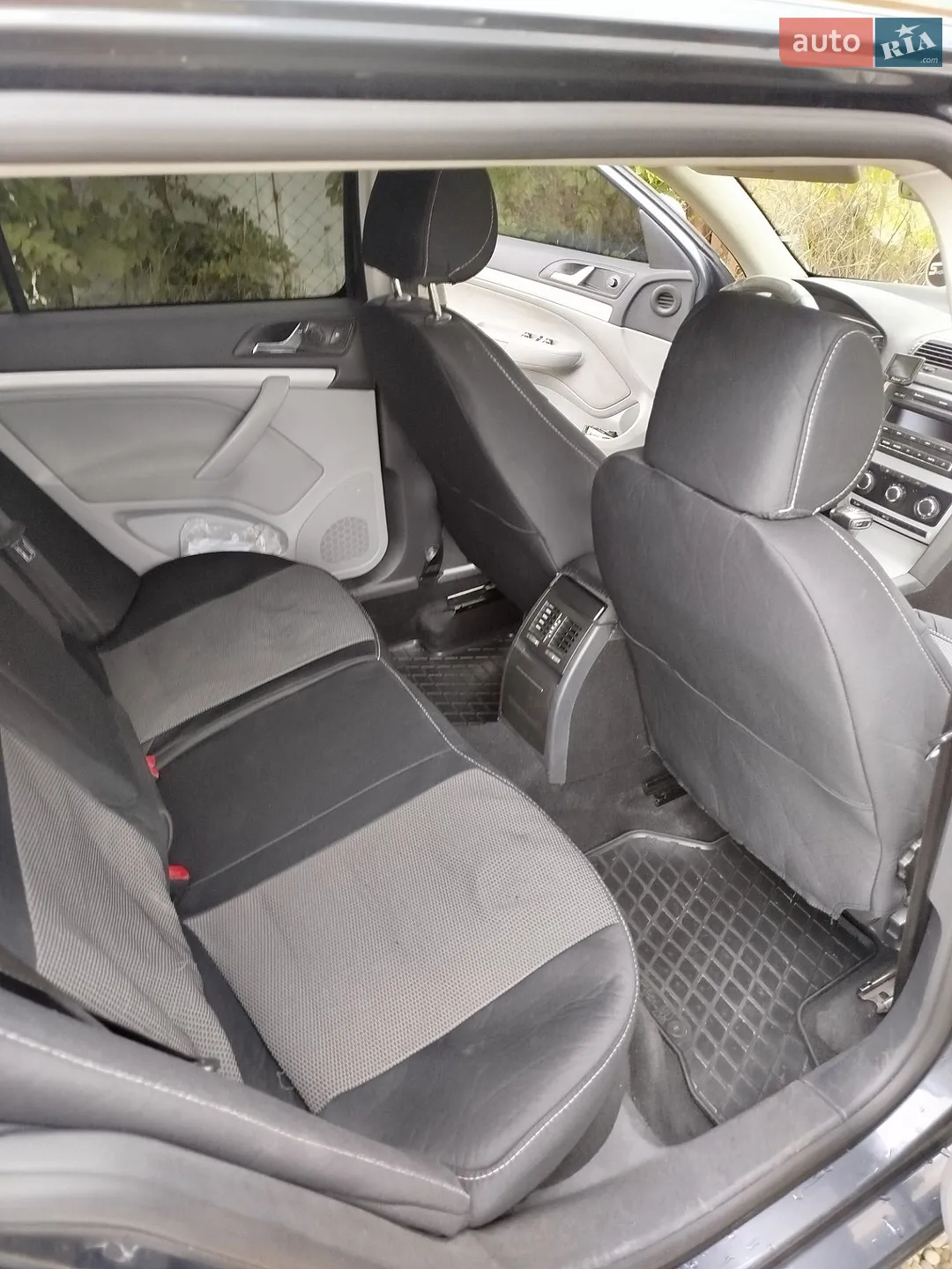 2011 Skoda Octavia - мініатюра 6