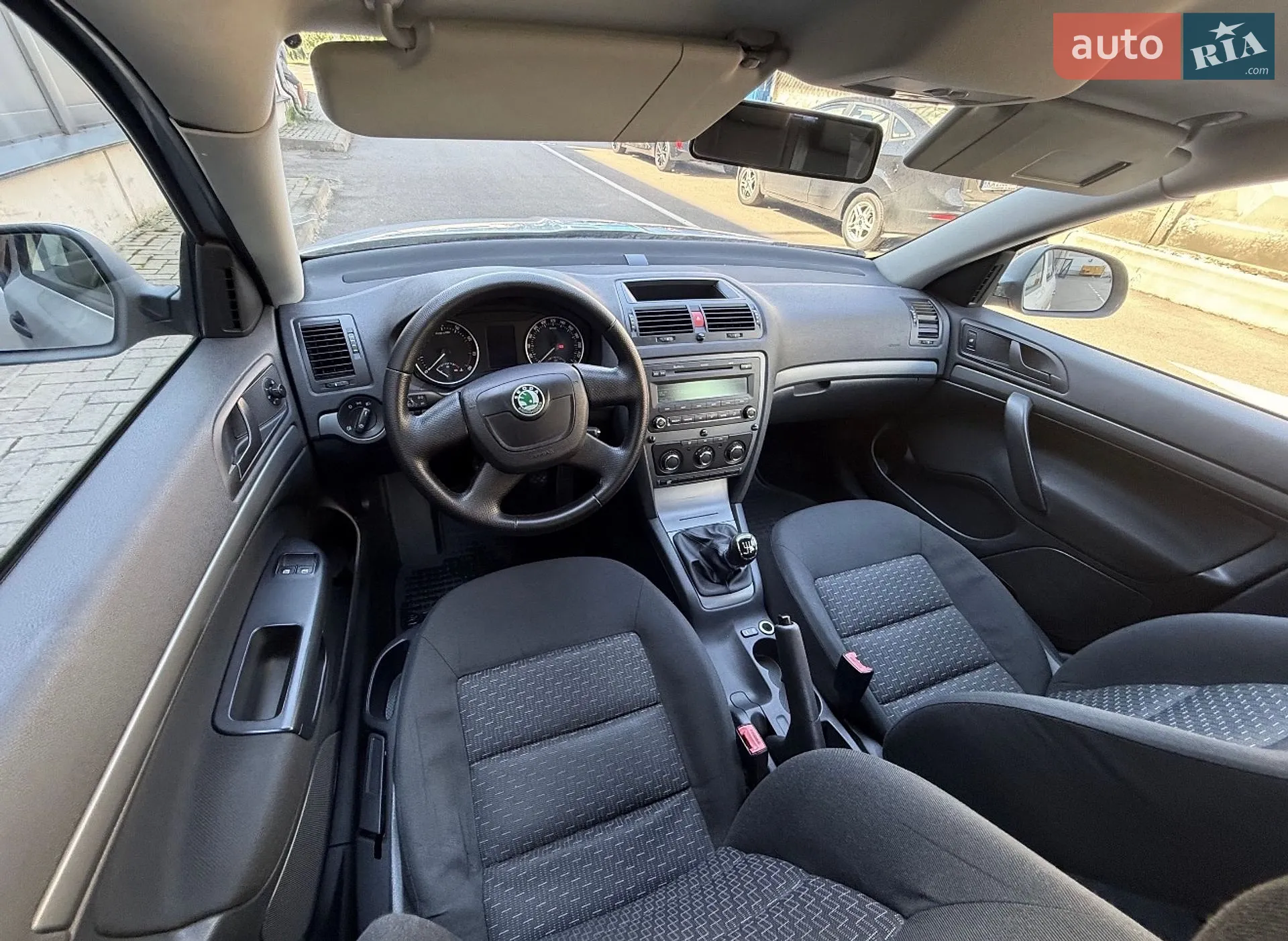 2011 Skoda Octavia - мініатюра 38