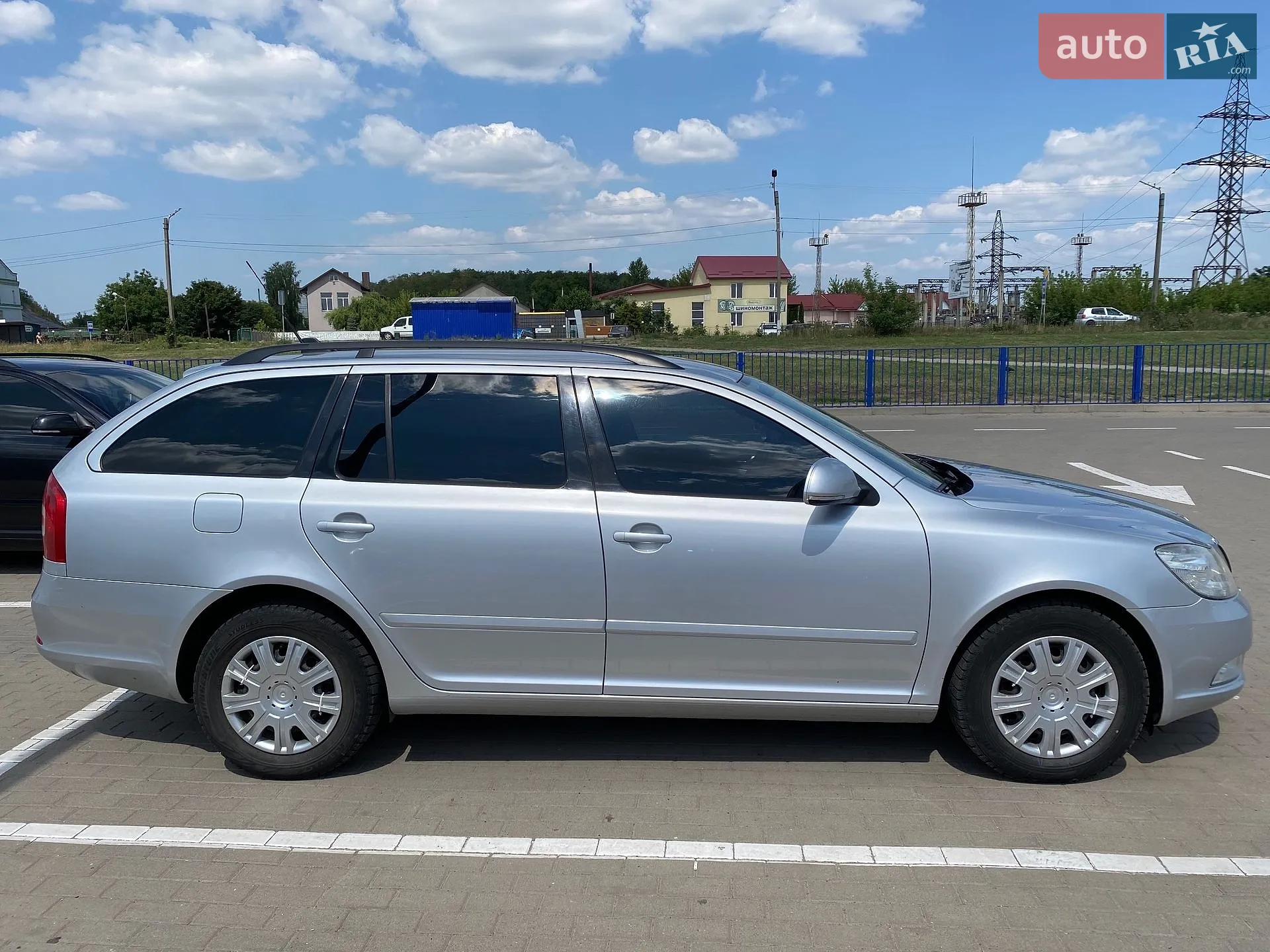 2010 Skoda Octavia - мініатюра 3
