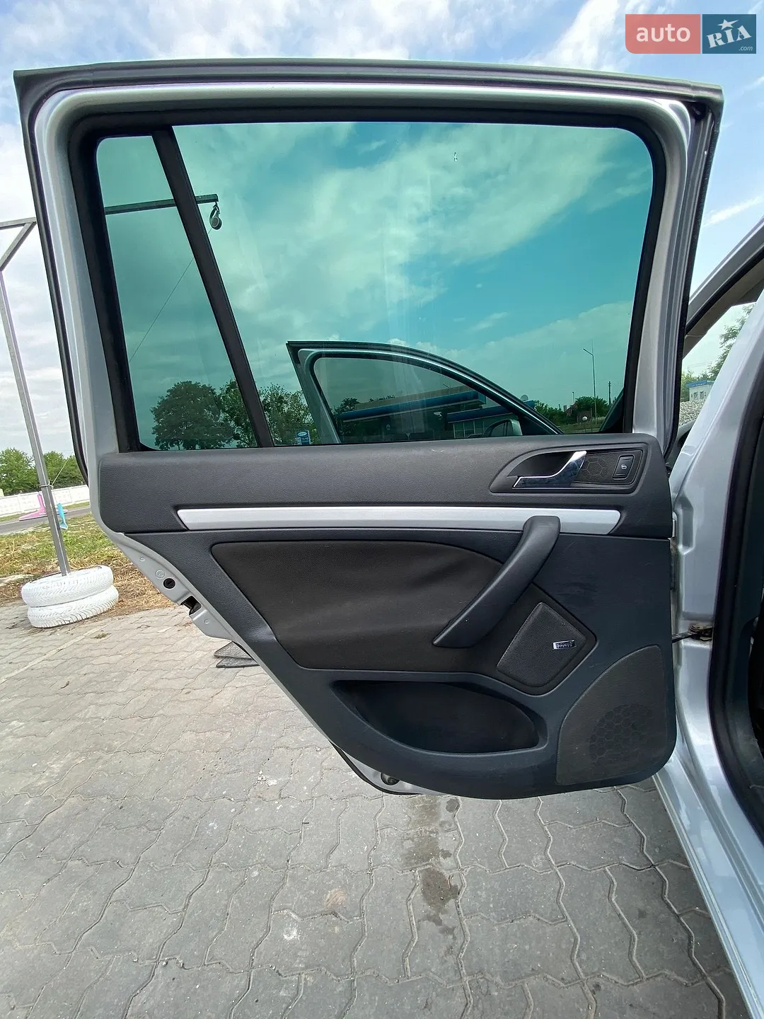 2010 Skoda Octavia - мініатюра 10