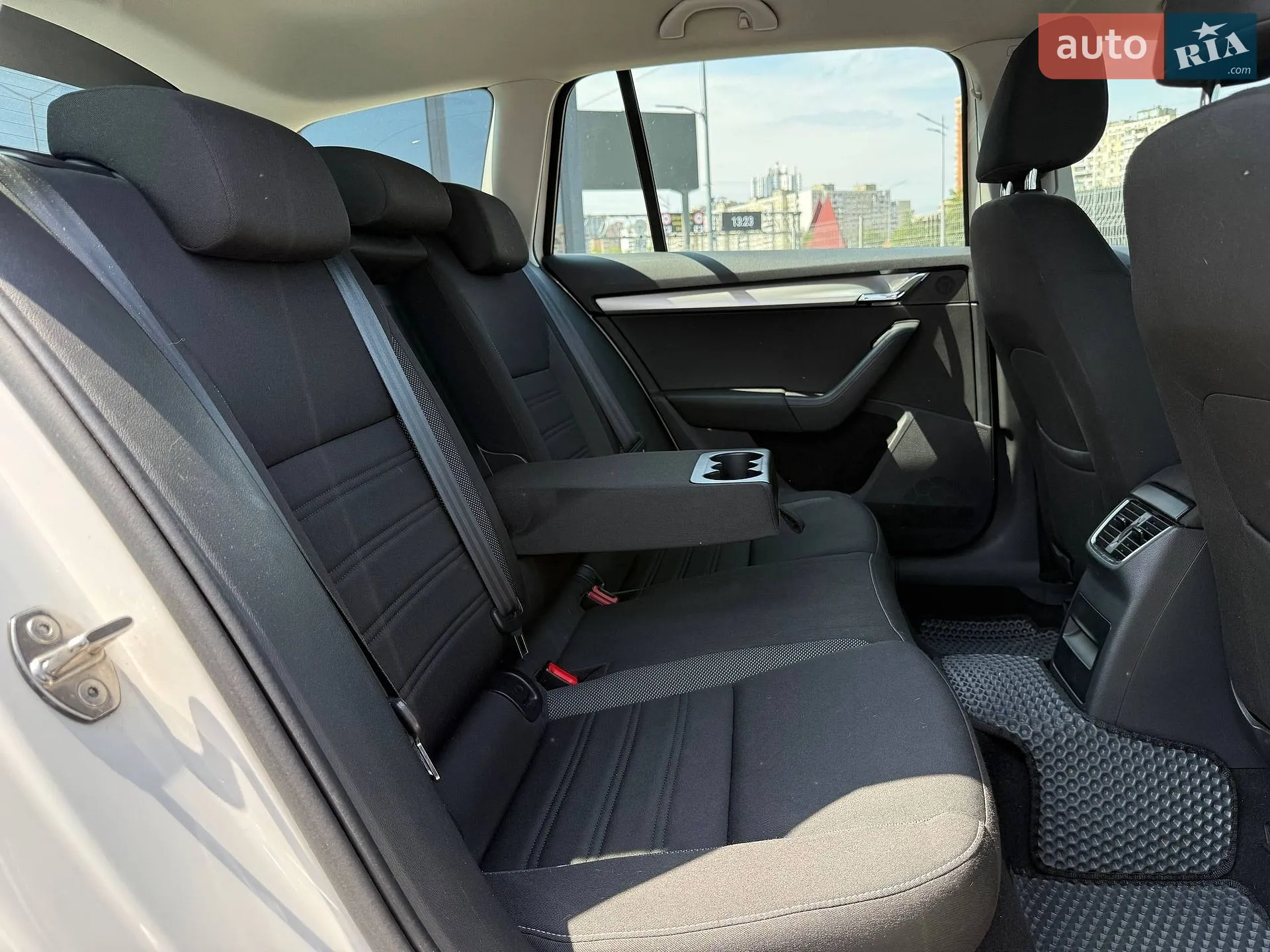 2017 Skoda Octavia - мініатюра 11
