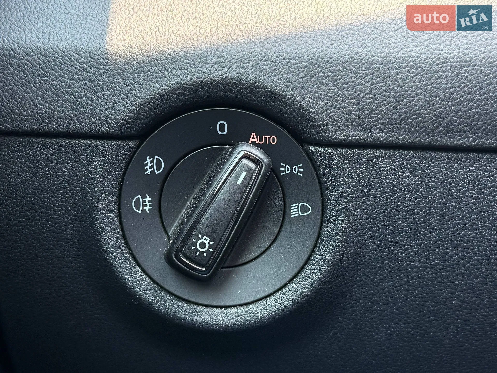 2017 Skoda Octavia - мініатюра 17