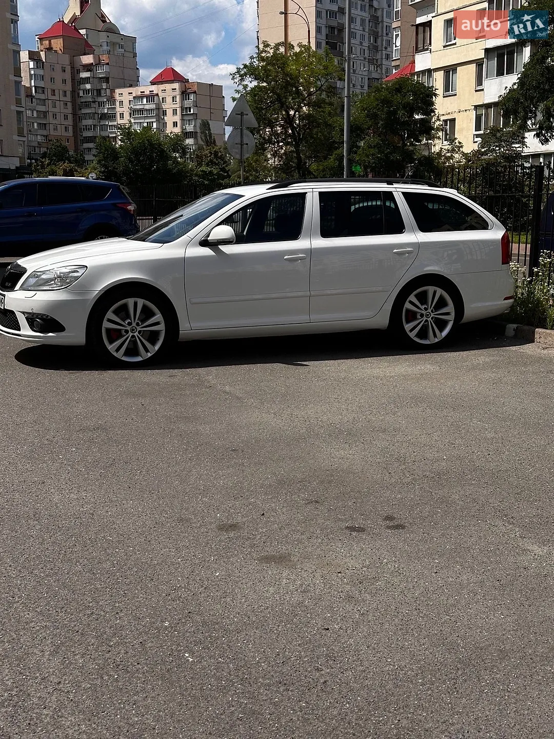 2010 Skoda Octavia - мініатюра 15