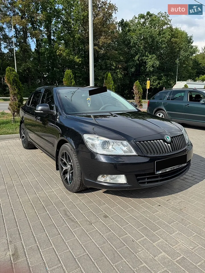 2010 Skoda Octavia - мініатюра 36