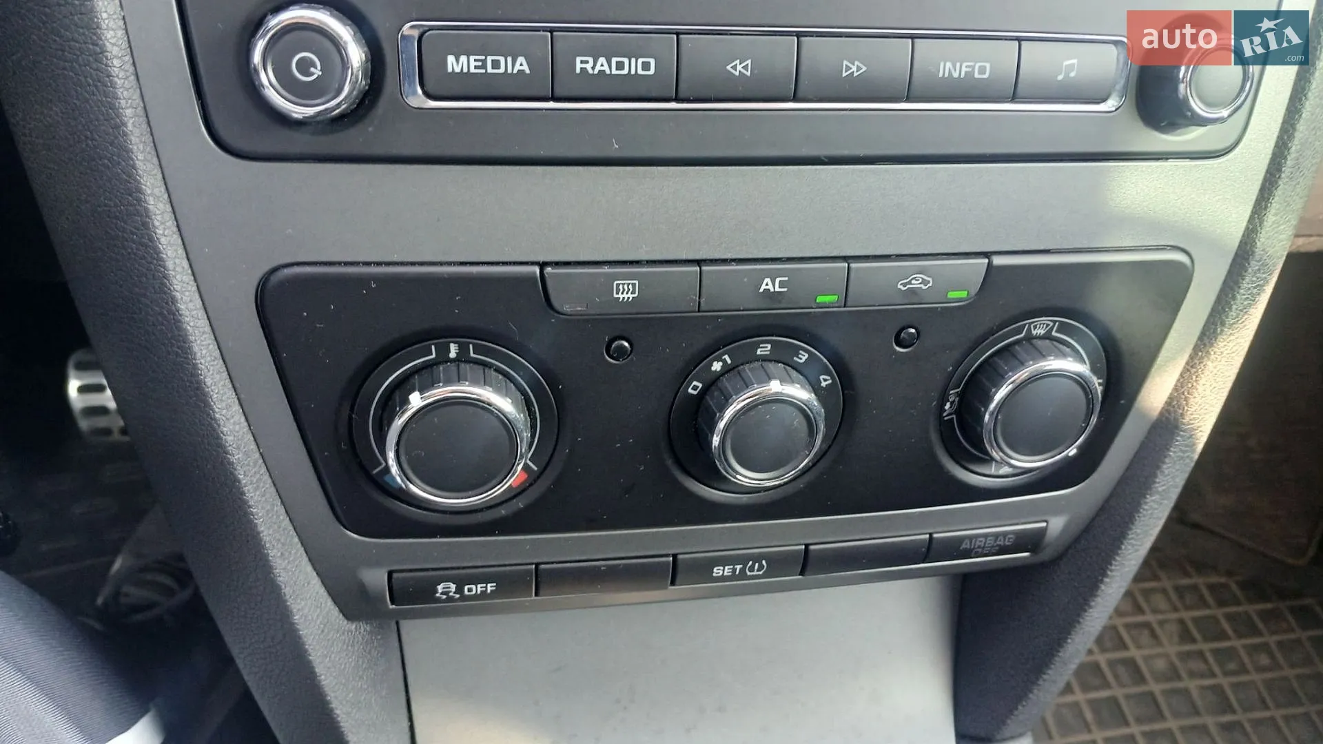 2012 Skoda Octavia - мініатюра 10