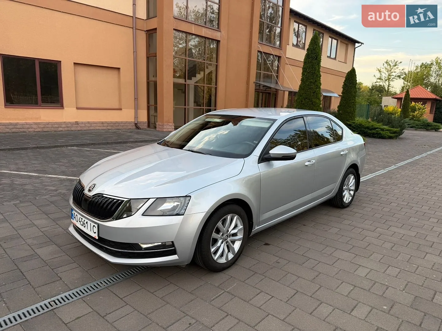 2019 Skoda Octavia - фото 1