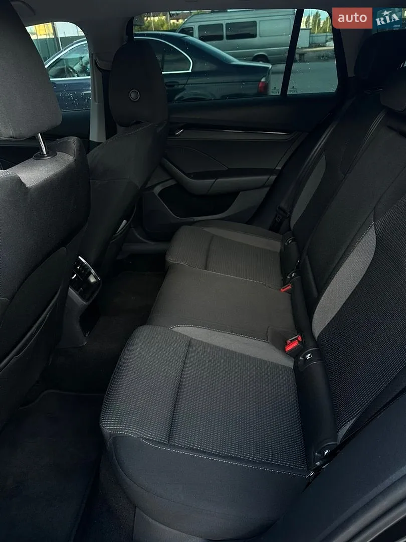 2020 Skoda Octavia - мініатюра 13