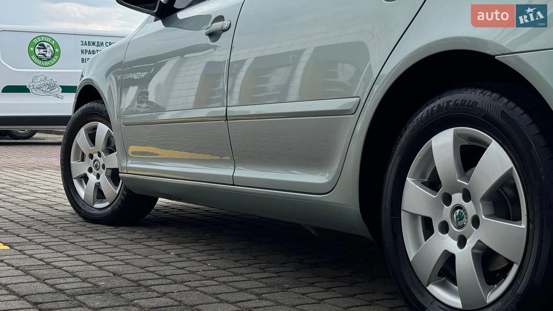 2010 Skoda Octavia - мініатюра 21