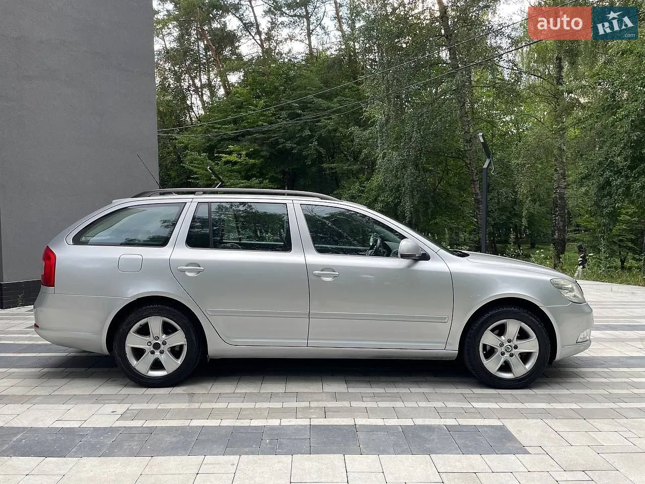 2010 Skoda Octavia - мініатюра 9