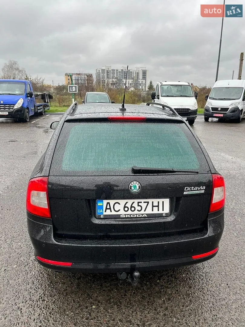 2010 Skoda Octavia - мініатюра 4