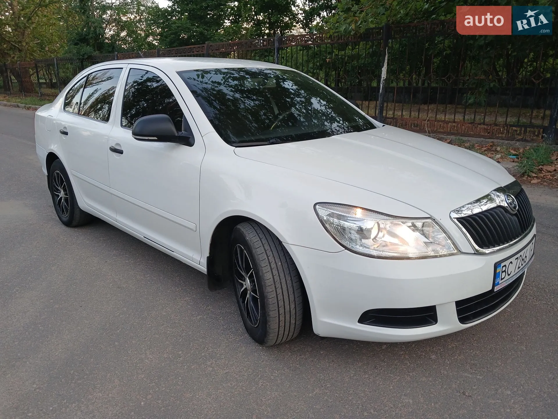 2010 Skoda Octavia - мініатюра 17