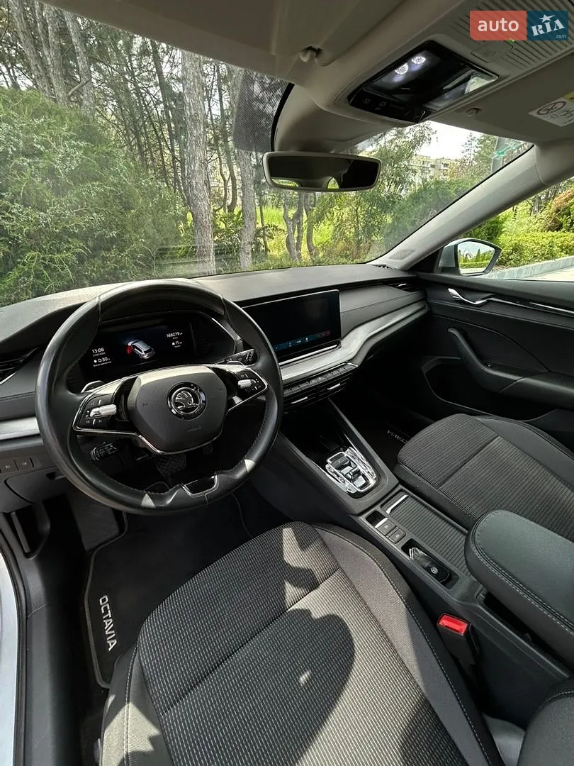 2021 Skoda Octavia - мініатюра 11