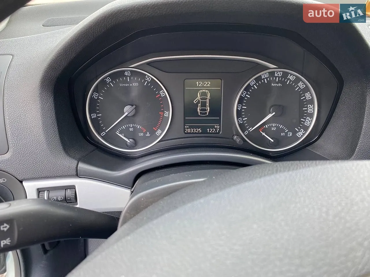 2011 Skoda Octavia - мініатюра 16