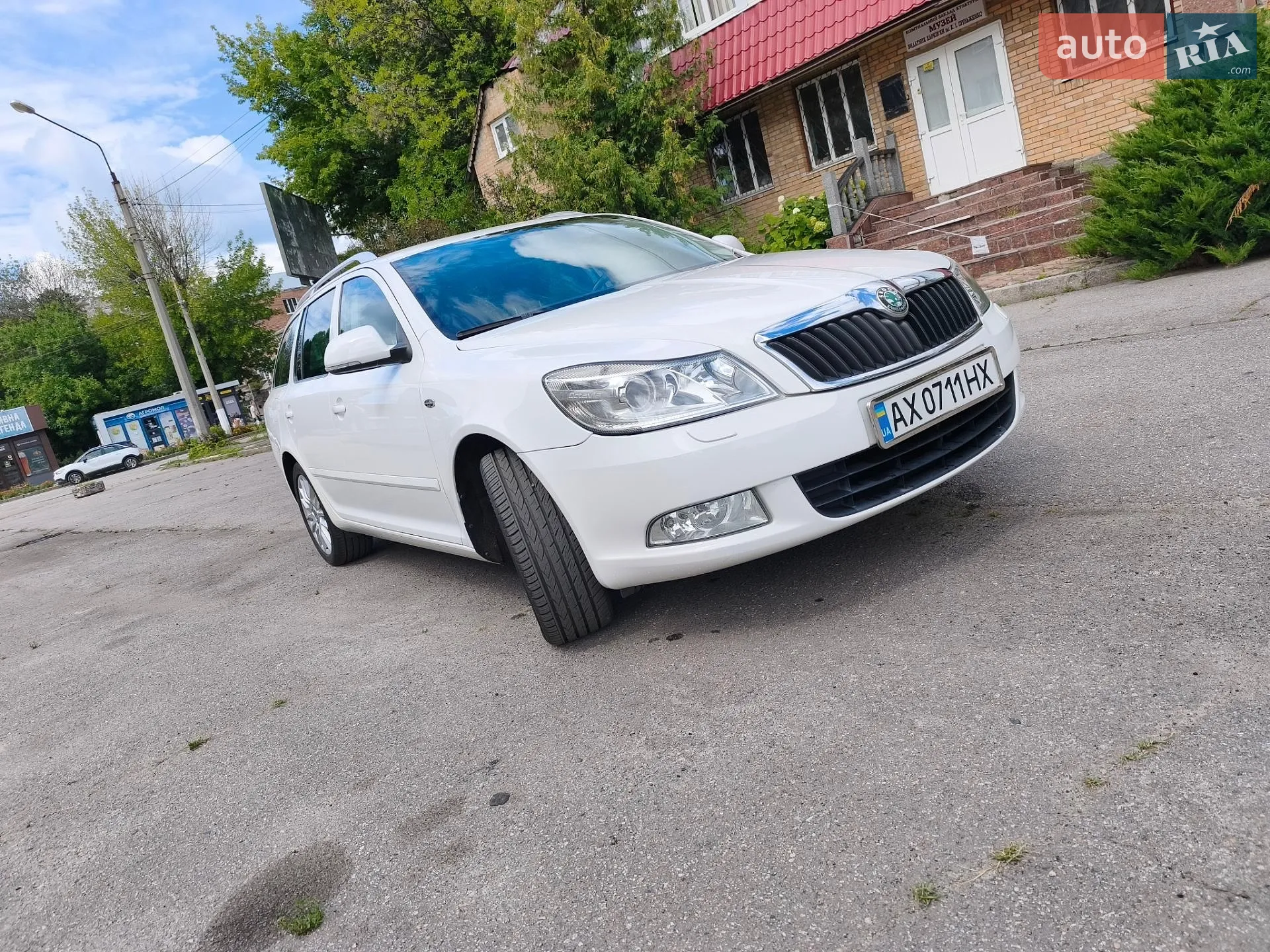 2010 Skoda Octavia - фото 1
