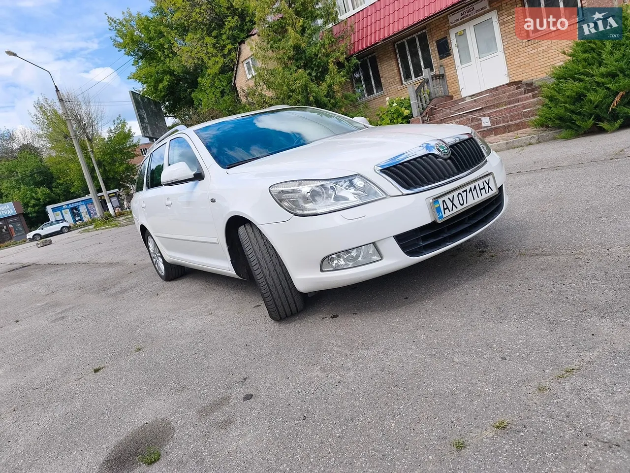 2011 Skoda Octavia - мініатюра 10