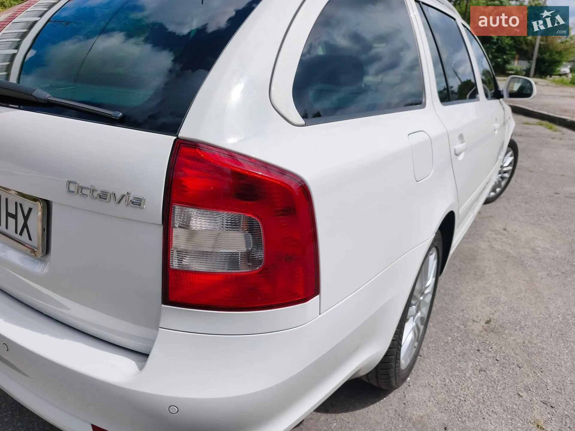 2010 Skoda Octavia - мініатюра 36