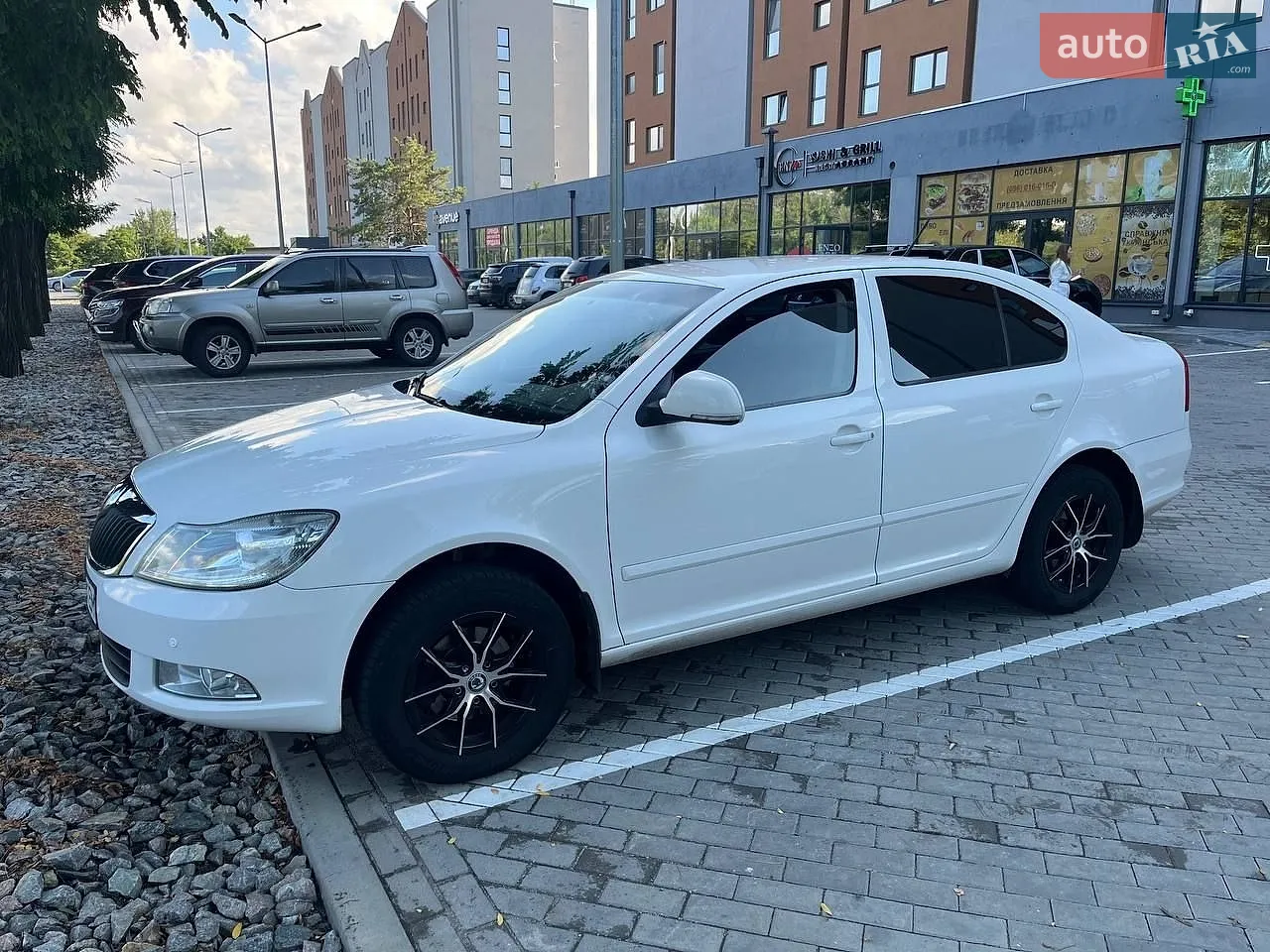 2011 Skoda Octavia - мініатюра 2