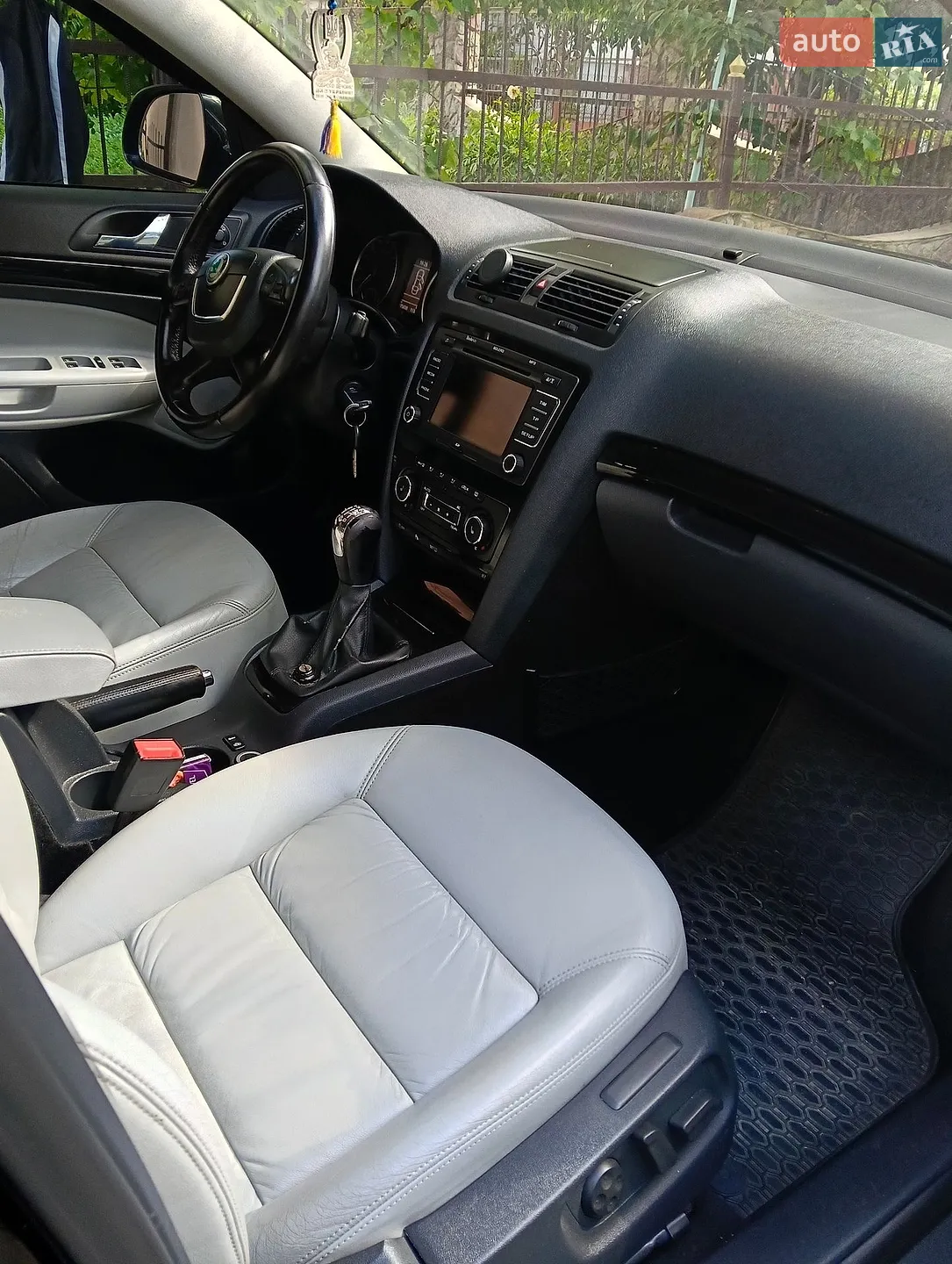 2010 Skoda Octavia - мініатюра 10