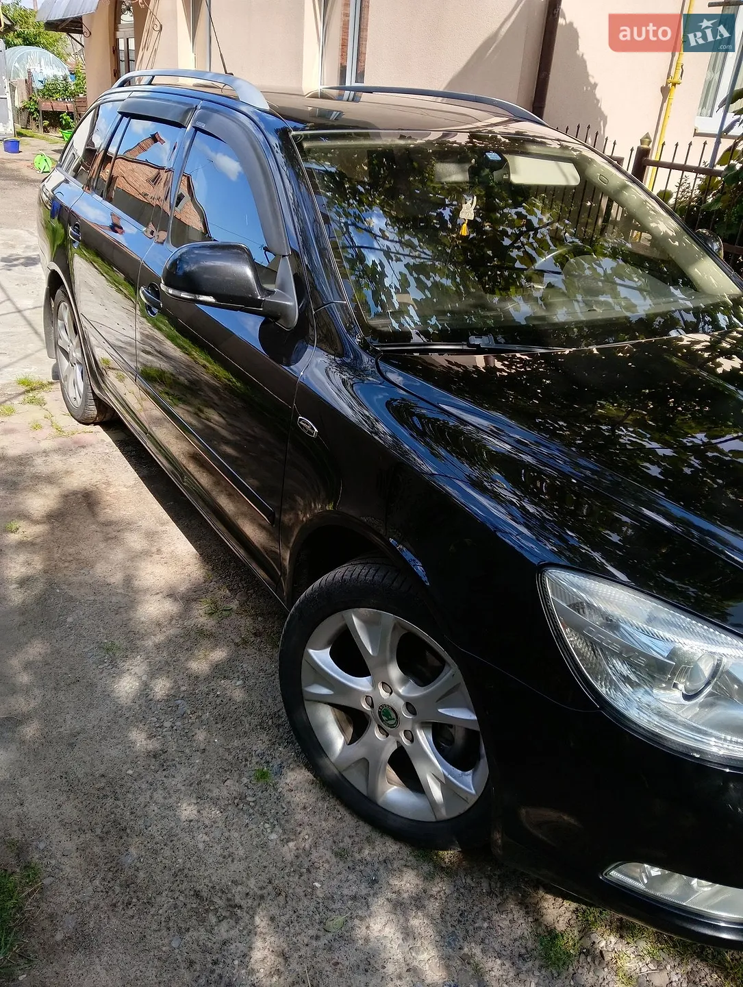 2010 Skoda Octavia - мініатюра 14