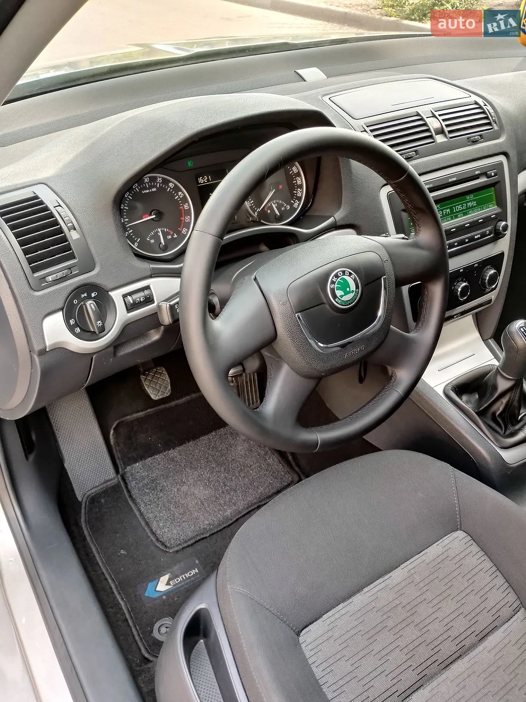2011 Skoda Octavia - мініатюра 33