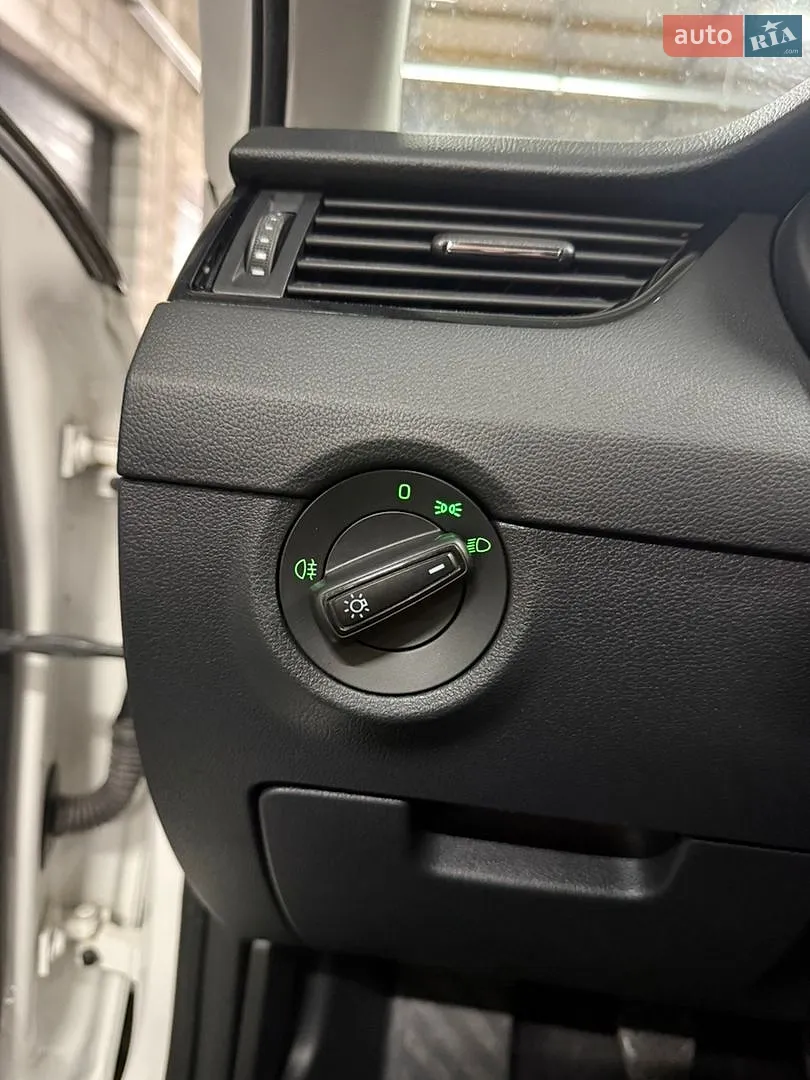 2019 Skoda Octavia - мініатюра 30